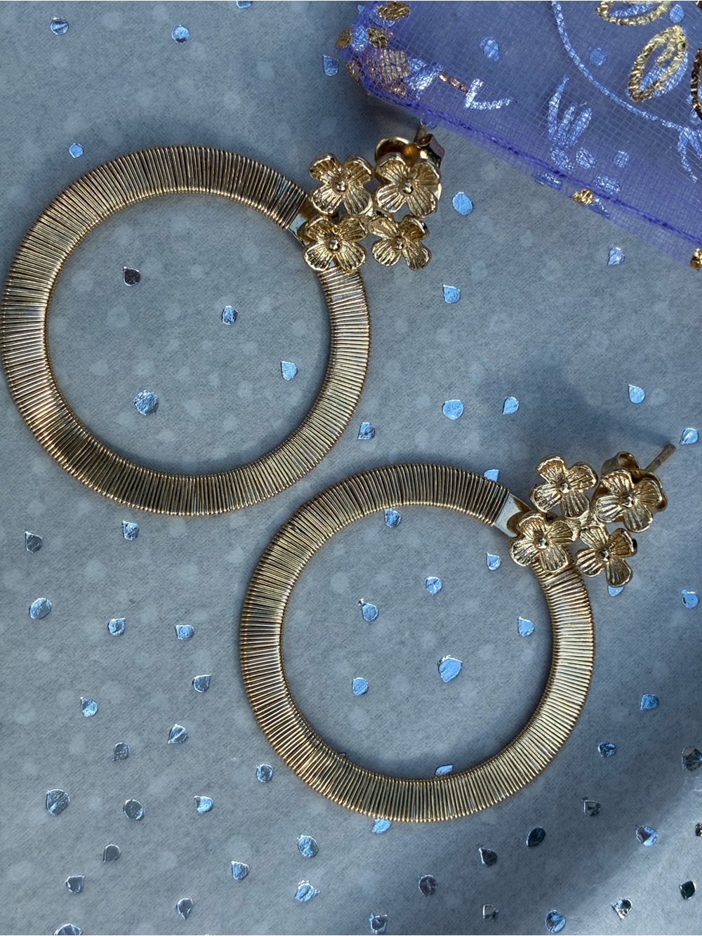 Made in Brazil Tarnish-Resistant Gold-Plated Hoop Earrings for Pierced Ears